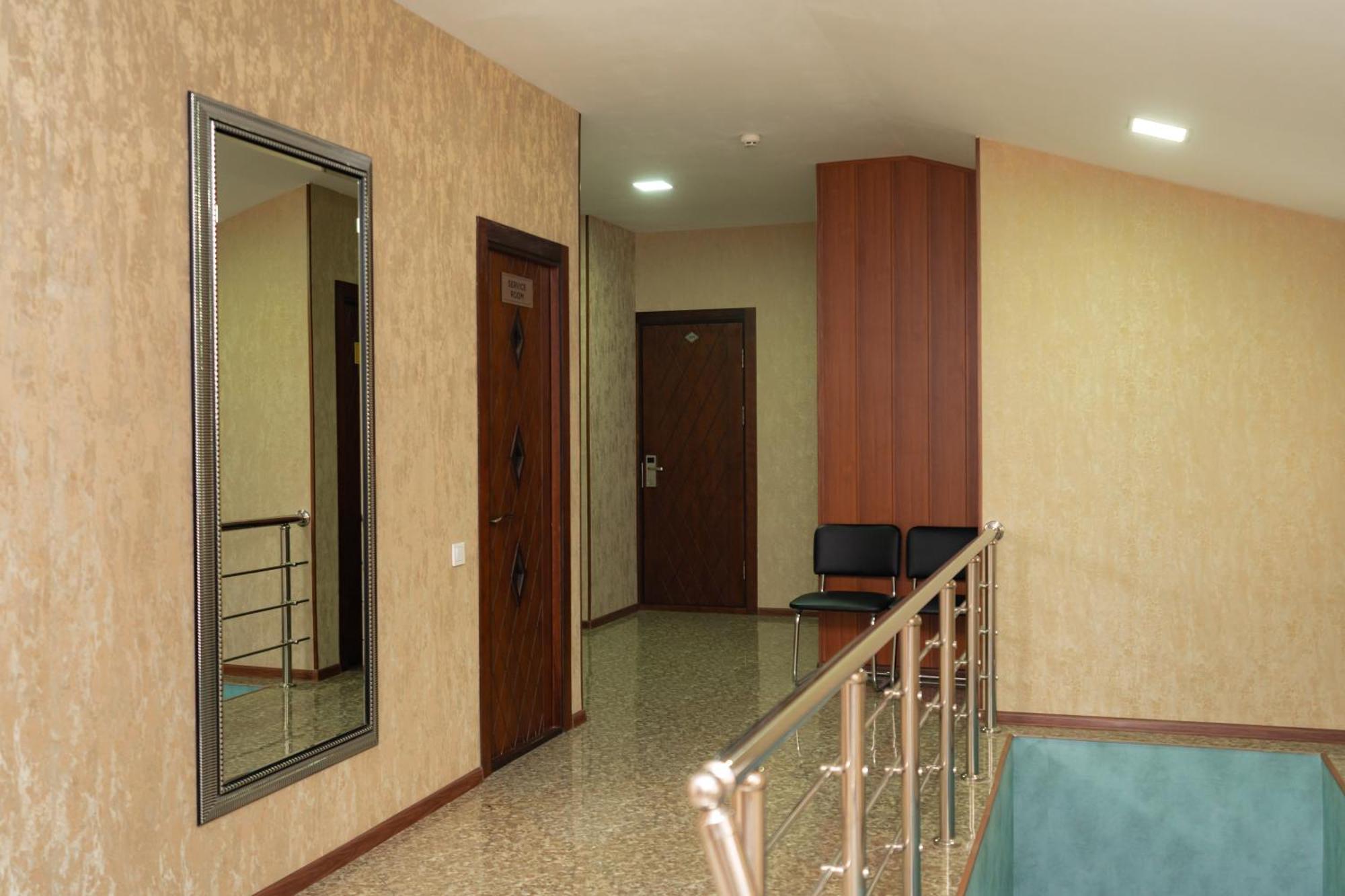 Diamond Hotel Tashkent Exterior photo