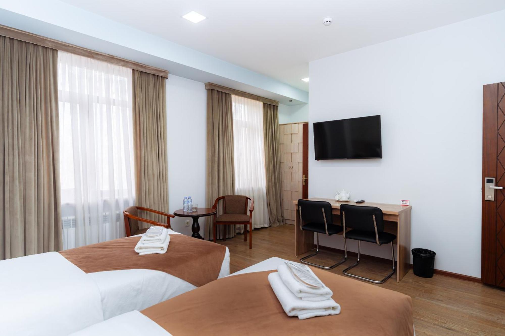 Diamond Hotel Tashkent Exterior photo